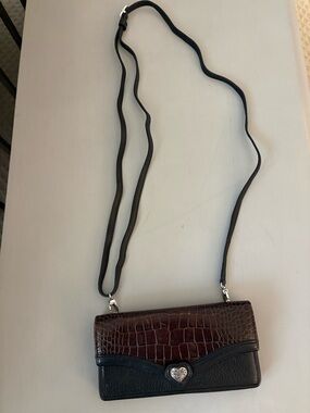 Brighton Black and Dark Brown Croc-Embossed Heart Clasp Crossbody wallet.